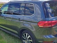 Gebraucht VW Touran Highline 150 PS (110 kW) 2019 Grau Van / Kleinbus