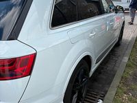 Używany Audi Q7 Exclusive 272 KM (200 kW) 2016 Biały SUV