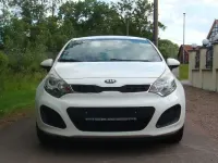 Gebraucht Kia Rio Attract 86 PS (63 kW) 2013 Weiß Limousine