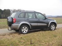 Gebraucht Toyota RAV4 116 PS (85 kW) 2005 Grau metallic SUV