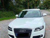 Gebraucht Audi A4 Ambiente 160 PS (117 kW) 2009 Weiß Limousine