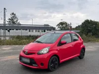 Gebraucht Toyota Aygo 68 PS (50 kW) 2013 Rot Kleinwagen