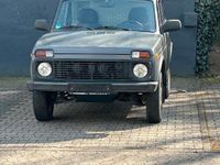 Second-hand Lada niva 82 CP (60 kW) 2011 Gri SUV