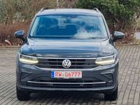 gebraucht VW Tiguan Life 2.0 TDI/NAVI/LED/ACC/LANE/NEW MODEL