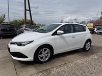 Gebraucht Toyota Auris Cool 99 PS (72 kW) 2015 Super white 2 Limousine