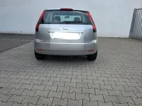 Gebraucht Ford Fiesta 60 PS (44 kW) 2005 Silber Kleinwagen
