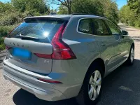 Używany Volvo XC60 Core 197 KM (144 kW) 2023 Szary SUV