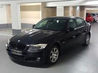 Gebraucht BMW 320 170 PS (125 kW) 2009 Schwarz Limousine
