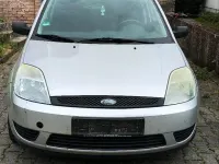 Gebraucht Ford Fiesta 70 PS (51 kW) 2004 Silber Kleinwagen