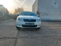 Gebraucht Skoda Octavia 160 PS (117 kW) 2011 Weiß Kombi