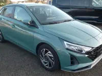 Gebraucht Hyundai i20 Trend 101 PS (74 kW) 2025 Grün Kleinwagen