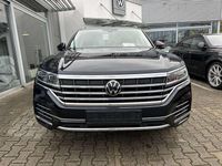 Gebraucht VW Touareg 286 PS (210 kW) 2021 Moonlight blue perleffekt SUV