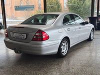 Gebraucht Mercedes E200 122 PS (89 kW) 2004 Silber Limousine