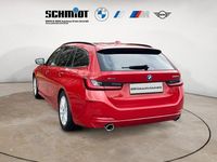 Gebraucht BMW 330e Comfort Edition 292 PS (214 kW) 2024 Melbourne rot Kombi