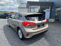 Gebraucht Ford Focus Titanium 125 PS (91 kW) 2018 Beige Limousine