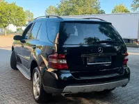 Gebraucht Mercedes ML350 272 PS (200 kW) 2006 Schwarz SUV