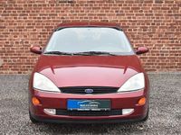 Gebraucht Ford Focus 116 PS (85 kW) 2000 Rot Limousine