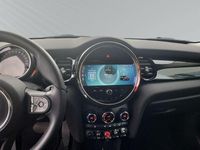 Gebraucht Mini Cooper 136 PS (100 kW) 2022 Gruen Kleinwagen