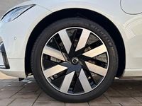 Gebraucht Volvo V90 Ultra 455 PS (334 kW) 2025 Crystal weiß perleffekt Kombi