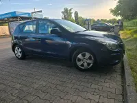 Gebraucht Hyundai i30 109 PS (80 kW) 2010 Blau Limousine