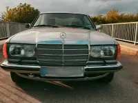 Gebraucht Mercedes 230 130 PS (95 kW) 1982 Silber Coupé