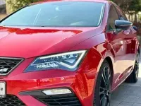 Używany Seat Leon CUPRA 301 KM (221 kW) 2017 Czerwony Sedan/Limuzyna