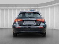 Gebraucht Mercedes A180 136 PS (100 kW) 2024 Unilack nachtschwarz Limousine