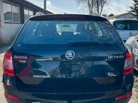 Second-hand Skoda Octavia Ambition 116 CP (85 kW) 2016 Negru Break