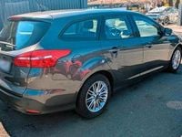 Usata Ford Focus 125 CV (91 kW) 2018 Grigio Station wagon
