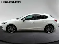 Usata Mazda 3 Signature 120 CV (88 kW) 2018 Bianco Berlina