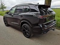 Neu VW Tiguan R-line 150 PS (110 kW) 2026 Grenadillschwarz metallic SUV