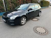 Gebraucht Hyundai i30 109 PS (80 kW) 2009 Schwarz Limousine