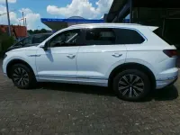 Gebraucht VW Touareg Elegance 286 PS (210 kW) 2020 Pure white SUV