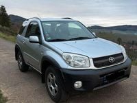 Gebraucht Toyota RAV4 150 PS (110 kW) 2005 Silber SUV