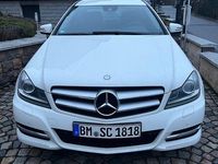 Gebraucht Mercedes C180 156 PS (114 kW) 2011 Weiß Coupé