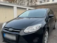 Gebraucht Ford Focus Ambiente 101 PS (74 kW) 2013 Schwarz Kombi