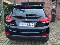 Gebraucht Hyundai ix35 135 PS (99 kW) 2014 Schwarz SUV