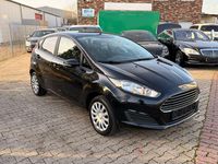 Gebraucht Ford Fiesta Trend 80 PS (58 kW) 2014 Schwarz Kleinwagen