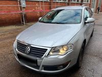 Gebraucht VW Passat 140 PS (102 kW) 2010 Silber Kombi