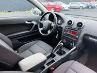 Second-hand Audi A3 Attraction 102 CP (75 kW) 2010 Argintiu Hatchback