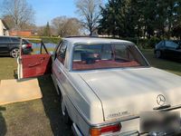 Second-hand Mercedes 280 1972 Alb Berlinǎ