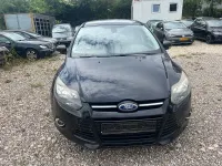 Gebraucht Ford Focus Trend 116 PS (85 kW) 2013 Schwarz Kombi