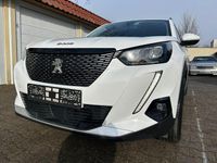 Gebraucht Peugeot 2008 Allure 131 PS (96 kW) 2022 Weiß SUV