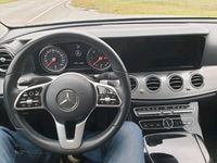 gebraucht Mercedes E220 - BenzLimousine, 4 Matic, Stdh, Volleder