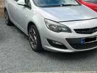 Gebraucht Opel Astra 110 PS (80 kW) 2015 Silber Kleinwagen