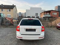 Gebraucht Skoda Octavia vRS 170 PS (125 kW) 2010 Weiß Kombi