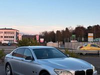 Gebraucht BMW 740 306 PS (225 kW) 2011 Silber Limousine