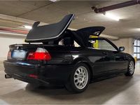 Gebraucht BMW 320 Cabriolet Exclusive 170 PS (125 kW) 2005 Schwarz Cabrio