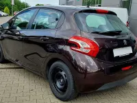 Gebraucht Peugeot 208 Active 82 PS (60 kW) 2013 Schwarz Kleinwagen