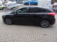 Second-hand Ford Focus ST-Line 150 CP (110 kW) 2017 Negru Berlinǎ